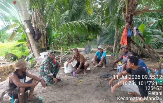 Penguatan Wawasan Kebangsaan Warga Kampung Pancasila oleh Babinsa