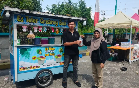 Es Teler Creamy Buk Tuty Ramaikan Bazar Hari Koperasi ke-79 di Bengkalis