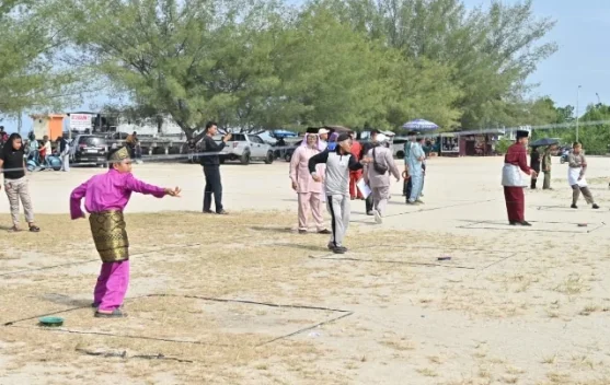 Puluhan Pelajar Meriahkan Lomba Layang Kuwau Hari Jadi Bengkalis ke-514