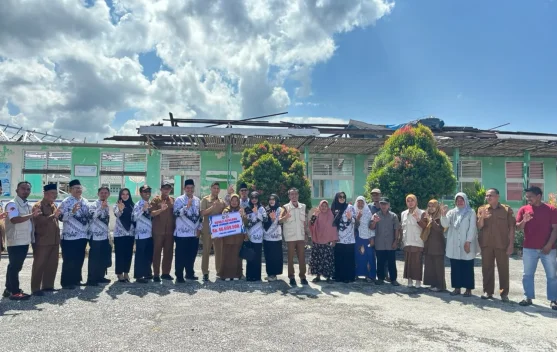 PGRI Bengkalis Salurkan Donasi Korban Puting Beliung Bandar Laksamana