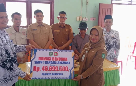 Sekcam Apresiasi Kepedulian PGRI Bantu Korban Puting Beliung