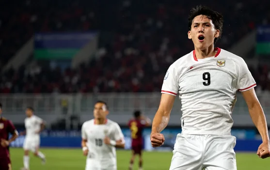 Profil Mitchell Lee Baker, Striker Indonesia Pencetak Hat-trick ke Gawang Kamboja