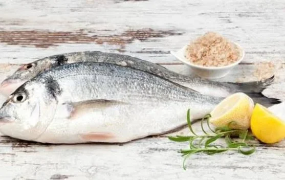 Cara Paling Efektif untuk Menghilangkan Bau Amis pada Ikan