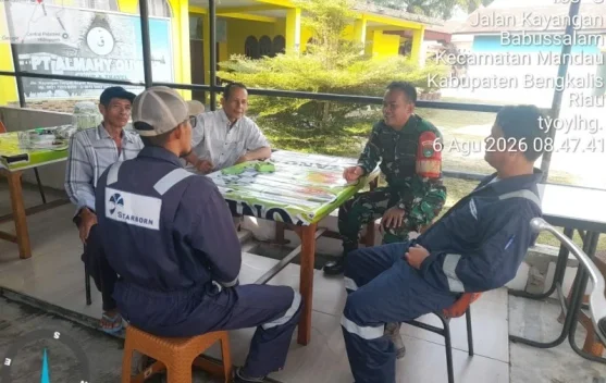 Babinsa Mandau Rutinkan Perkuat Wawasan Kebangsaan Warga