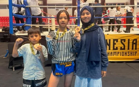 Tiga Bersaudara SDN 04 Bengkalis Raih Medali di Kejurnas Muaythai