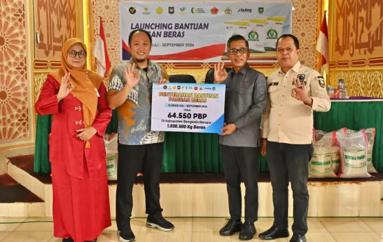 Pemkab Bengkalis Salurkan Bantuan Beras untuk Masyarakat