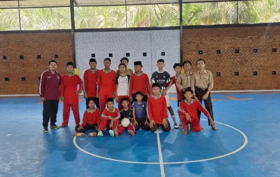 Futsal Jadi Sarana MTs Raudhatut Thullab Siak Kecil Bentuk Karakter Siswa