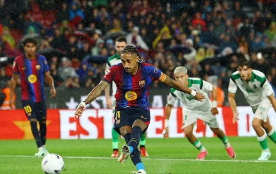 Barcelona Menang Telak 7-2 Atas Santander Raphinha Cetak Hattrick