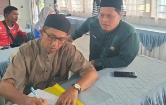HUT PGRI Bengkalis Diisi Olahraga dan Gotong Royong