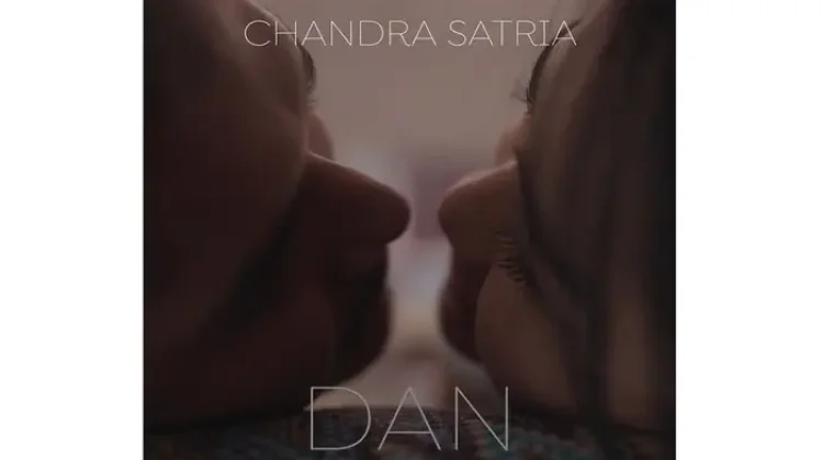 Chandra Satria Hidupkan Kembali Lagu "Dan" Sheila On 7