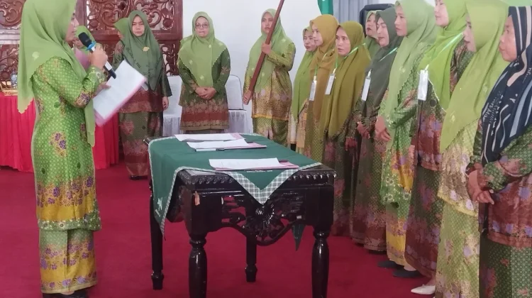 Bupati Mukomuko Hadiri Pelantikan PC Muslimat NU Mukomuko