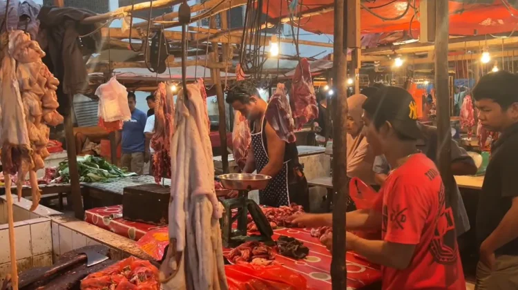 Harga Daging Ayam dan Sapi Naik jelang Ramadan