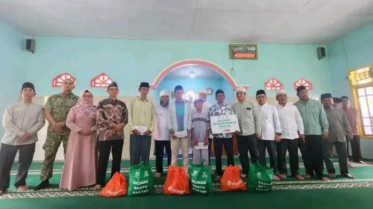 Lansia di BS Terima Bantuan Sosial Baznas