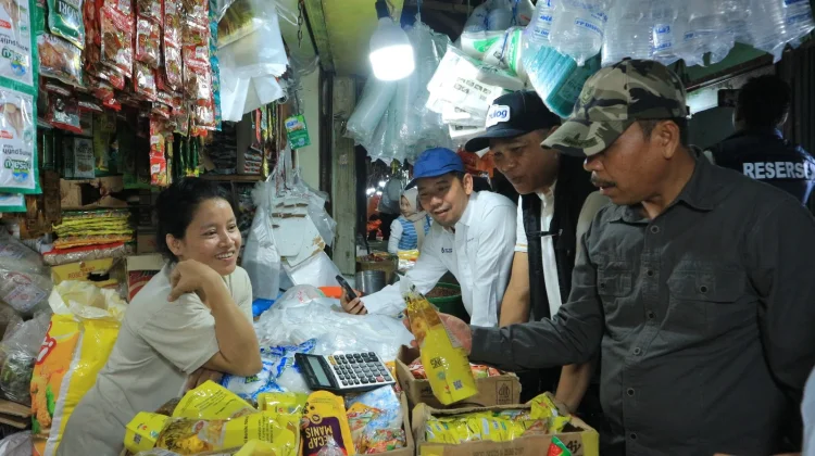 BULOG Sidak Pasar Serentak, Stok Pangan di-Bengkulu Aman