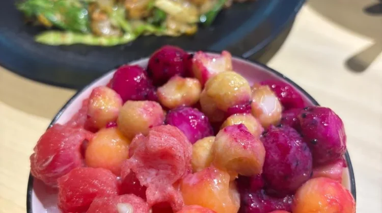 Es Buah Jadi Menu Favorit saat Berbuka Puasa