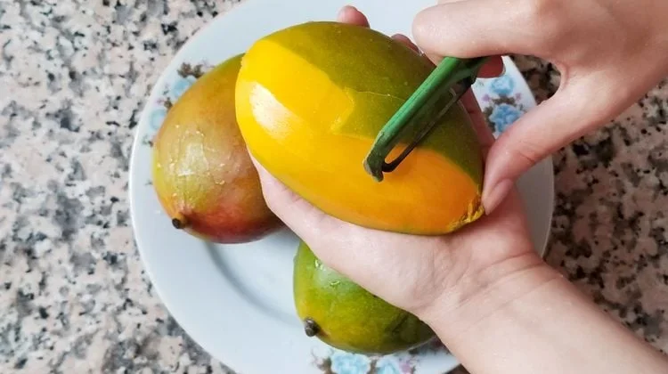Jangan Dibuang! Kulit Mangga ternyata Superfood yang Terlupakan