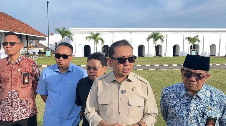 Fadli Zon Ajak Masyarakat Indonesia Kunjungi Bengkulu