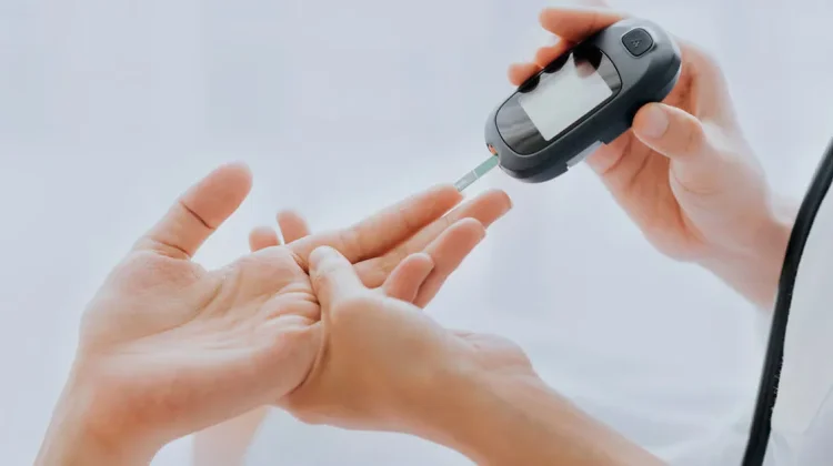Tips Tetap Sehat di Bulan Suci bagi Penderita Diabetes