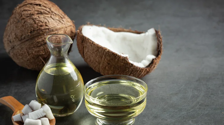 Tak Hanya untuk Memasak, Ini Beragam Manfaat Minyak Kelapa bagi Kesehatan