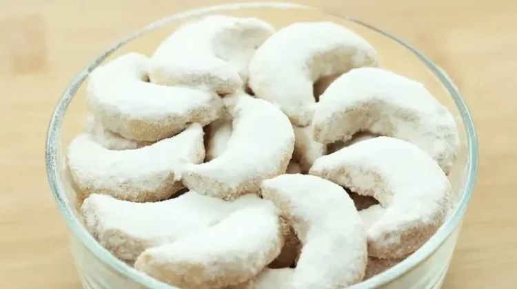 Resep dan Cara Membuat Kue Lebaran Putri Salju yang Lembut dan Lumer di Mulut