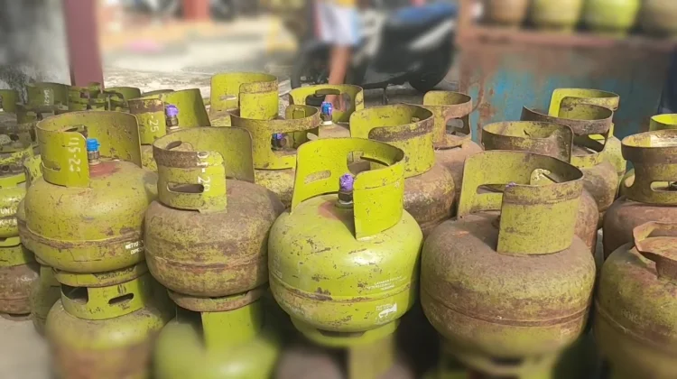 Masyarakat Arga Makmur Sulit Dapatkan LPG 3Kg