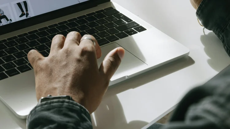 Tips Menahan Belanja Online di Bulan Ramadhan
