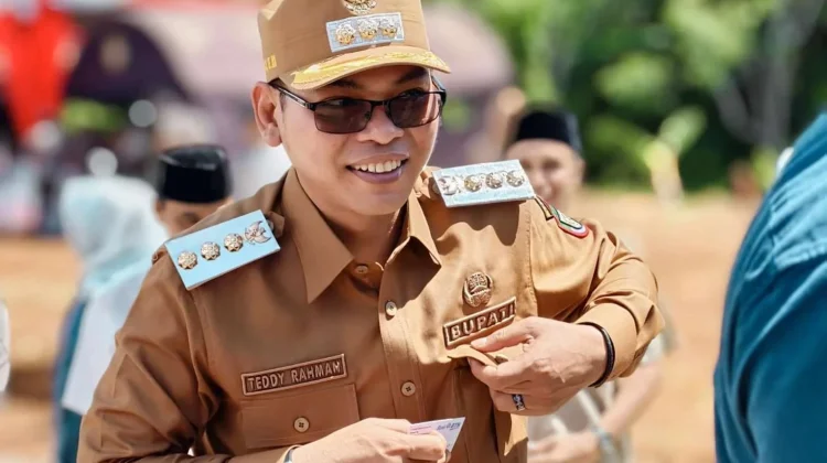 Bupati Teddy Rahman Larang ASN Manipulasi Absen