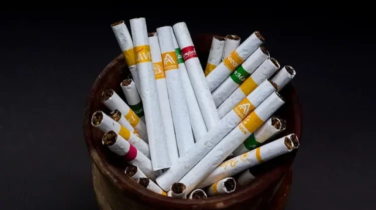 Inilah Empat Bahaya Rokok Kretek
