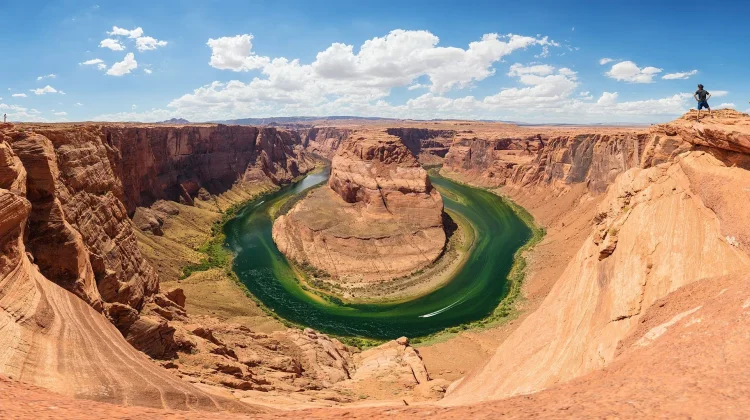 Pesona Horseshoe Bend: Permata Oranye di Jantung Arizona