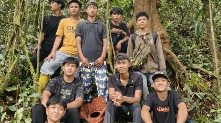 Angin Segar Keterlibatan Generasi Muda dalam Pelestarian Puspa Langka