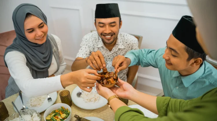 Budaya Bukber di Indonesia: Sejak Kapan Tradisi Ini Muncul?