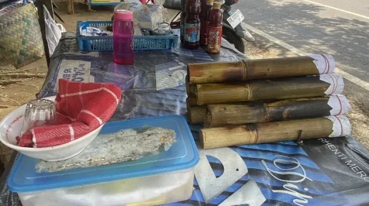 Aroma Lemang Hangatkan Ramadan di Bengkulu