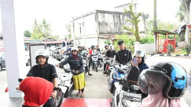 Warga Diminta Tidak Panik Membeli BBM