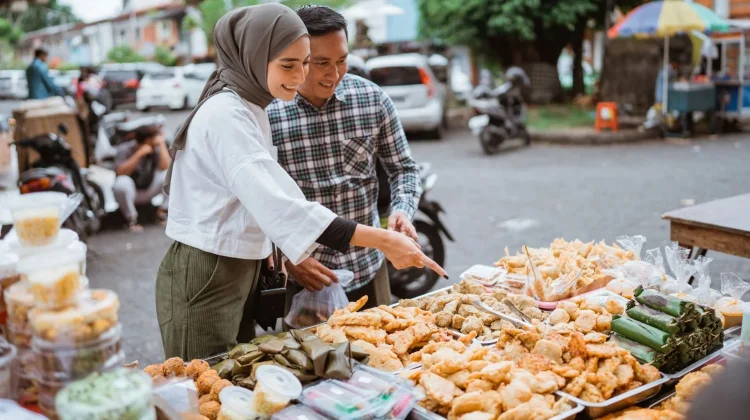 Tradisi Ramadan di Indonesia yang Penuh Keunikan
