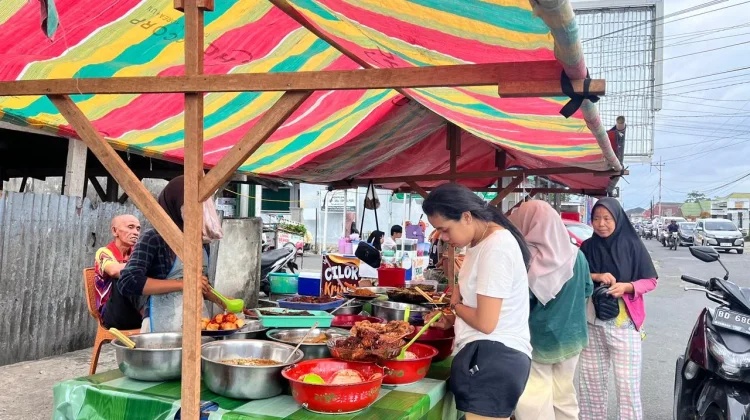 Ramadan Pekan Ketiga, Aktivitas UMKM di Sekitar Unived Bengkulu Meningkat