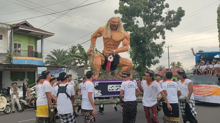 Ogoh-Ogoh Simbol Penghilang Aura Negatif jelang Nyepi