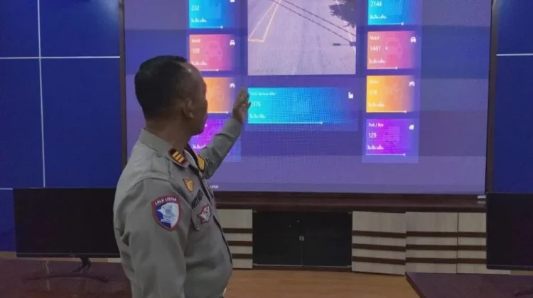 Polda Bengkulu Pantau Arus Mudik Melalui RTMC