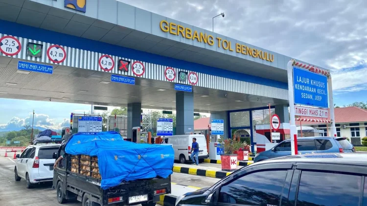 Trafik Mudik Lebaran 2026 sebanyak 2.041 Kendaraan Lewati Tol Bengtaba