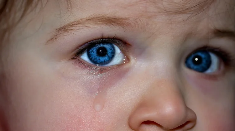 Cara Mengendalikan Emosi di Depan Anak