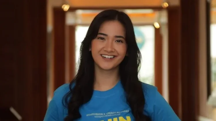 Nadya Arina, Bintang Film Senin Harga Naik