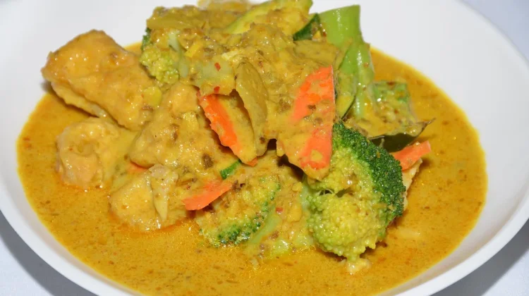 Cara Menyelamatkan Gulai yang Pecah Santan