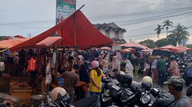 Pasar Minggu Kota Bengkulu, Masih Pusat Belanja Masyarakat