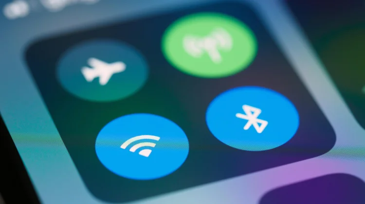 Mode Pesawat di Handphone bikin Hemat Baterai?
