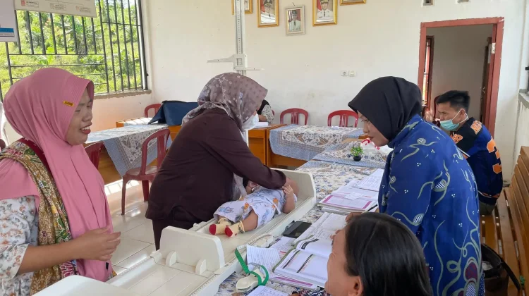 Pentingnya Rutin ke Posyandu guna Menjaga Tumbuh Kembang Anak