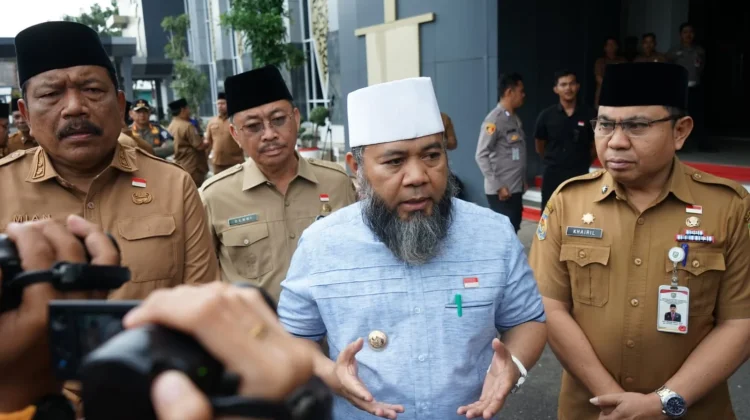 Gubernur Bengkulu Tegas Larang Pemberhentian PPPK, Dorong Efisiensi Tanpa PHK