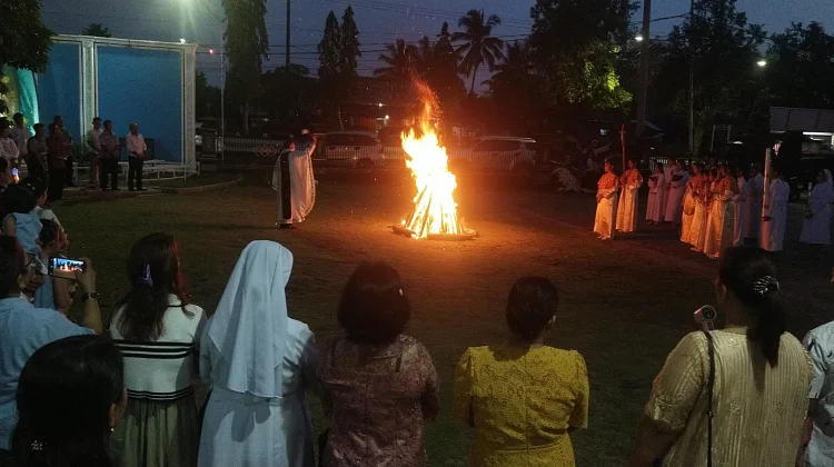 Tradisi Sabtu Suci: Antara Kesunyian Makam dan Sukacita Vigili Paskah