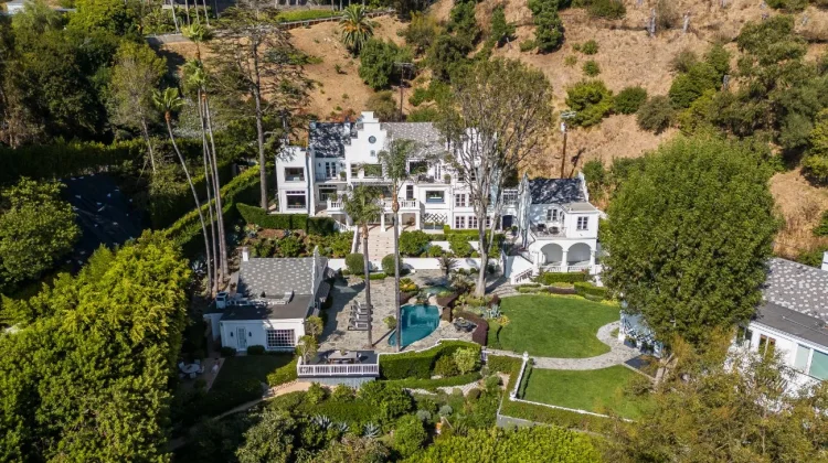 Summitridge Estate menjadi sorotan dalam Film dokumenter BTS: The Return