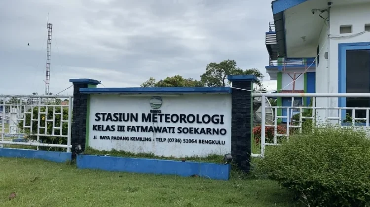 Cuaca Ekstrem Bengkulu: Banjir Meluas dan Gelombang Laut Meningkat