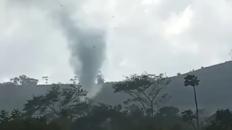 Puting Beliung Rusak 16 Rumah warga Sumber Urip Rejang Lebong