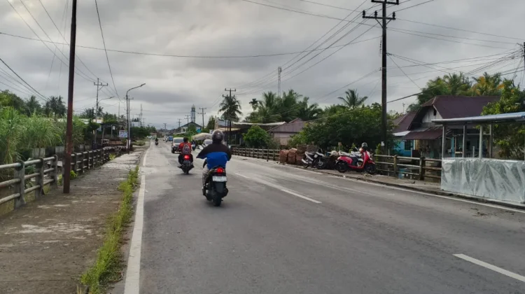 Banjir Surut, Jalan Irian Tanjung Agung Kembali Normal Dilalui Kendaraan